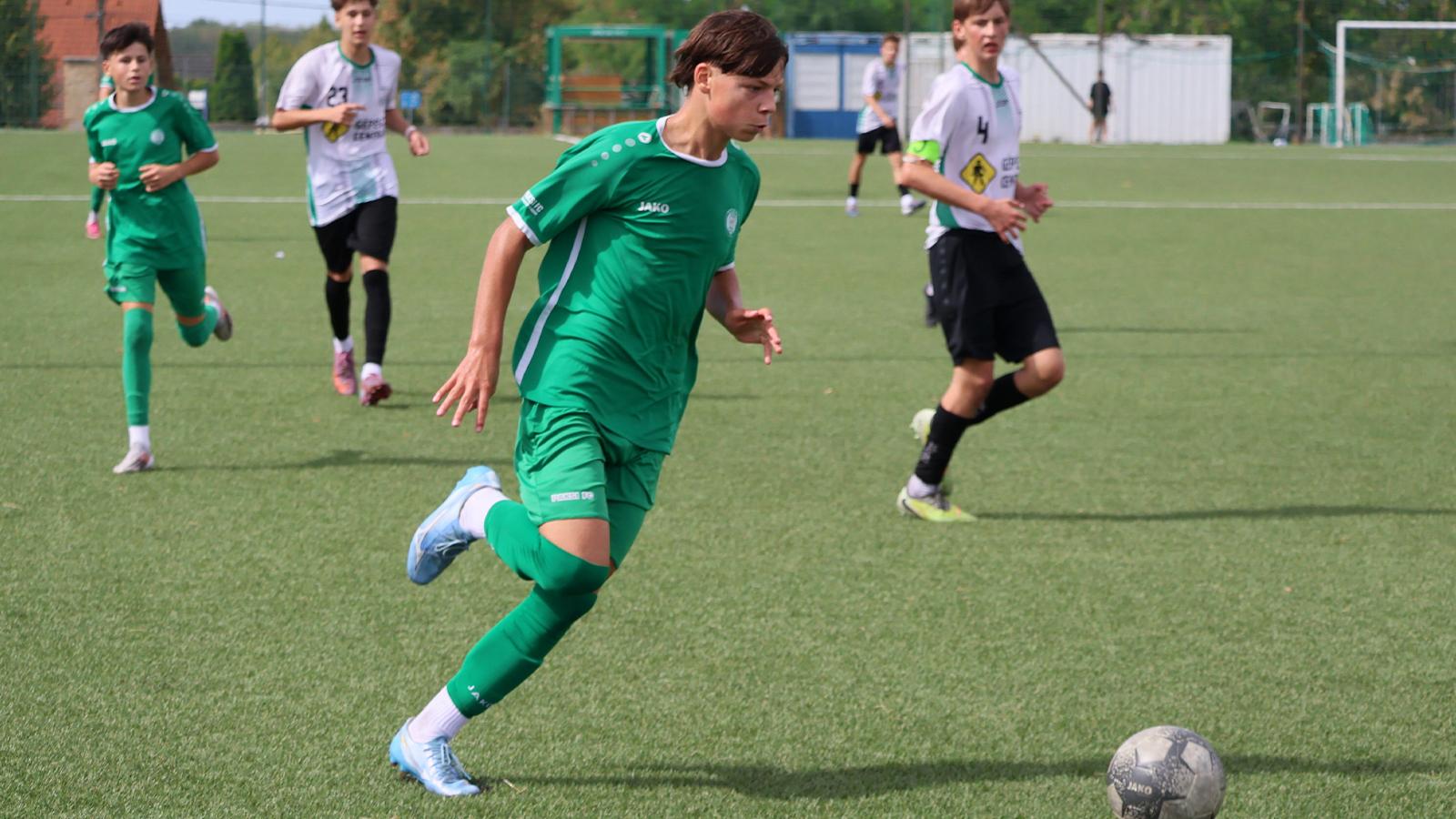1 U16 1 U16